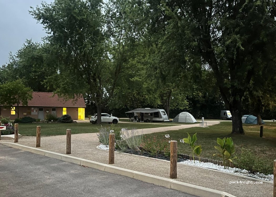 Camping Municipal du Plan d'Eau — foto 5