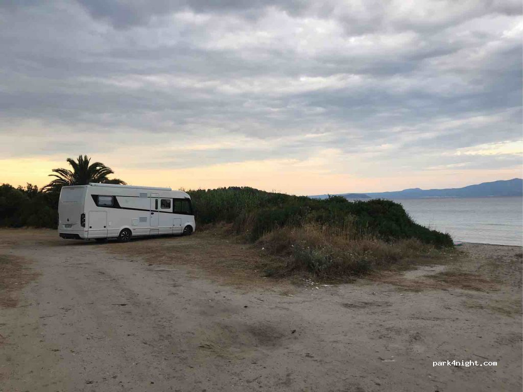 (630 85) Pallini - Unnamed Road — foto