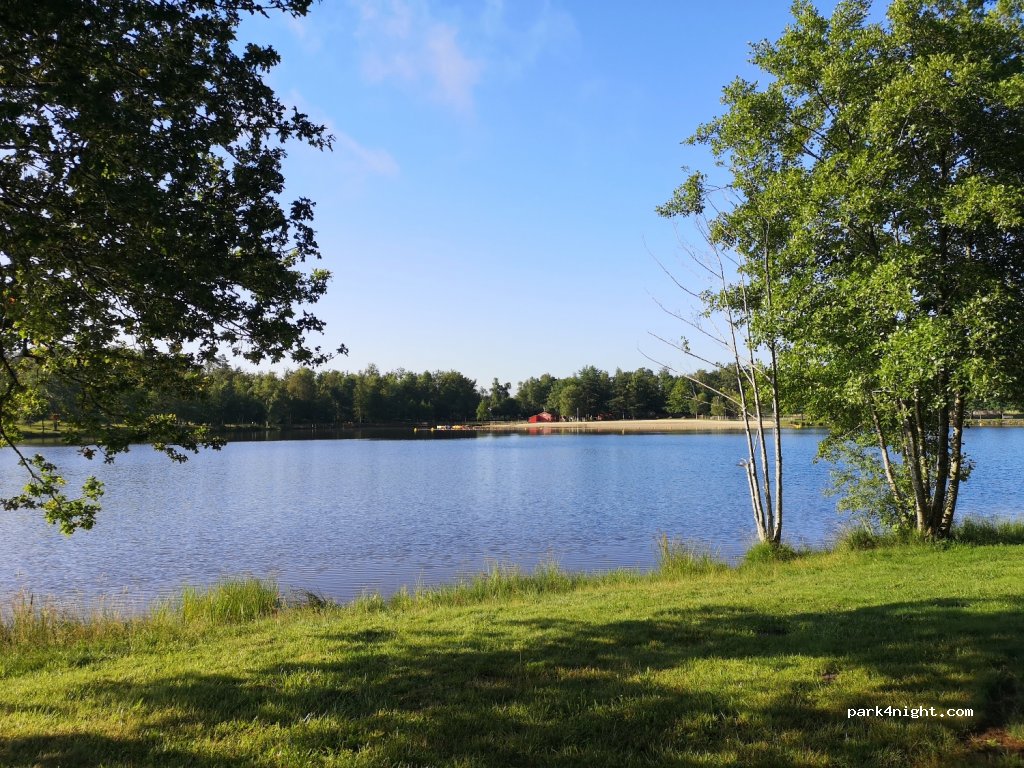 Camping du Grand Etang de St-Estèphe — foto 4