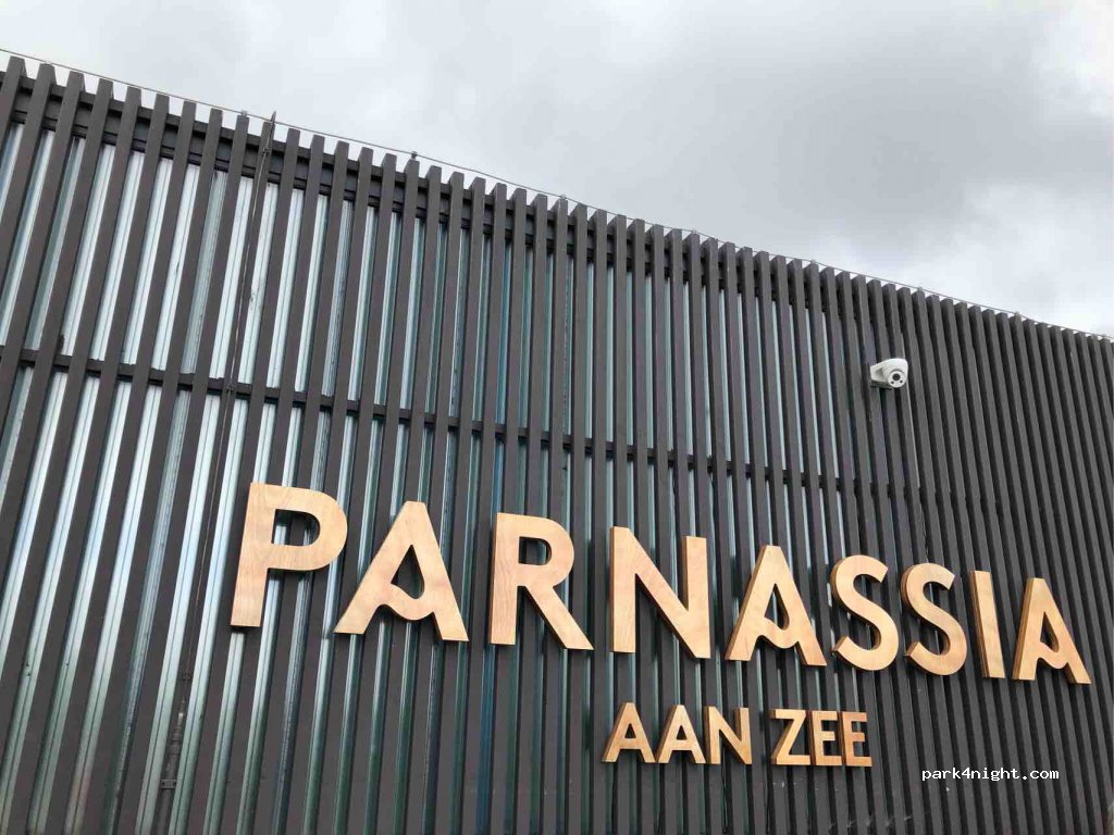 (2051 EA) Overveen - 1 Parnassiaweg — foto