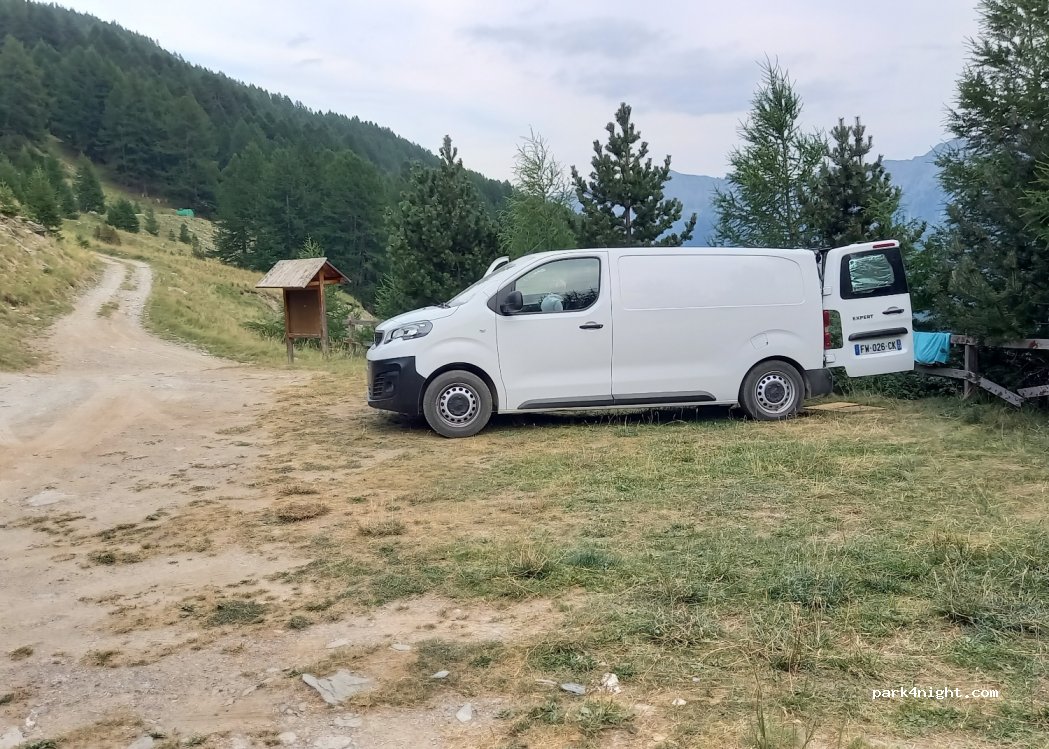 (05470) Aiguilles - Unnamed Road — foto 3