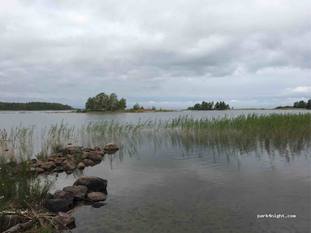 (542 91) Brommösund - Unnamed Road — foto 2