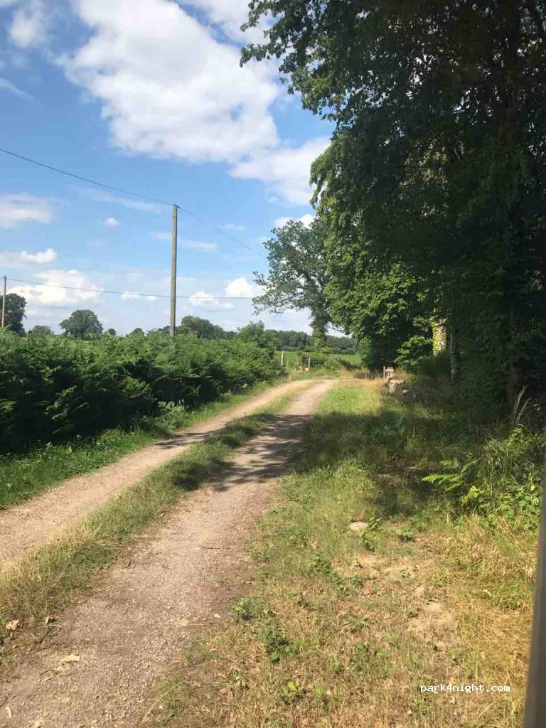 (58290) Moulins-Engilbert - Le Cul de Fer — foto