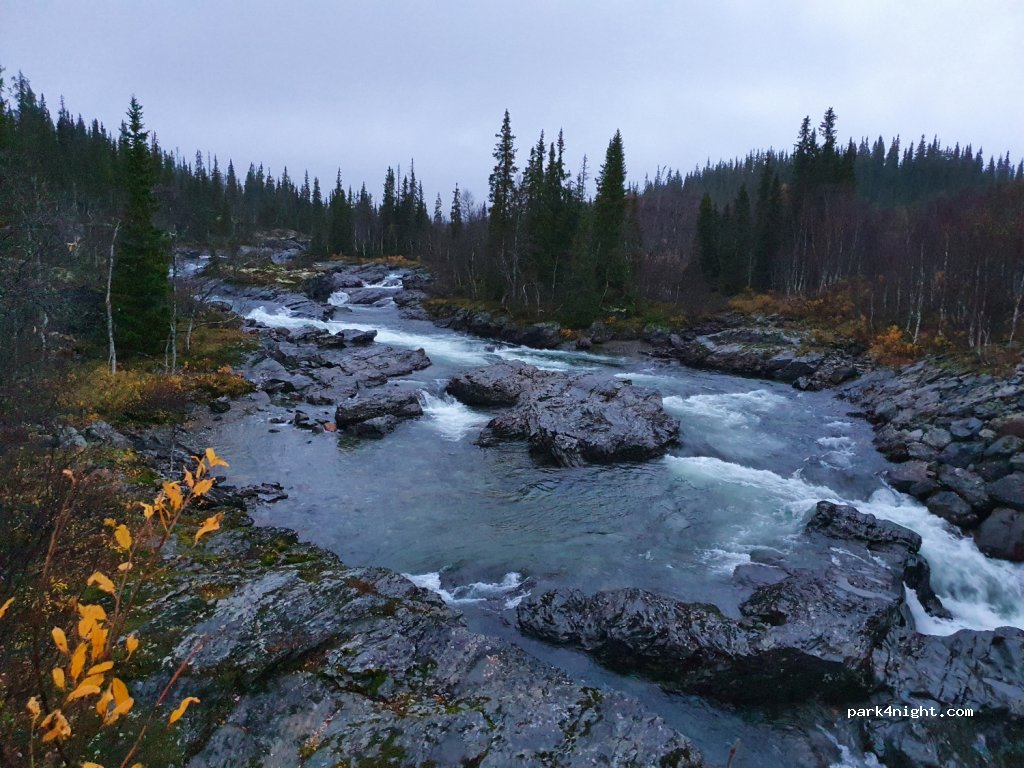 (833 99) Stora Blåsjön - Unnamed Road — foto 2