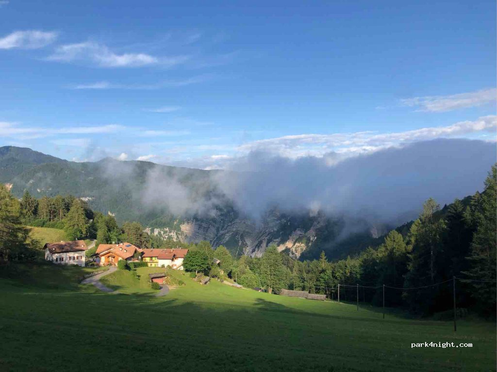 (38040) Altopiano della Vigolana - Strada Statale 349 — foto