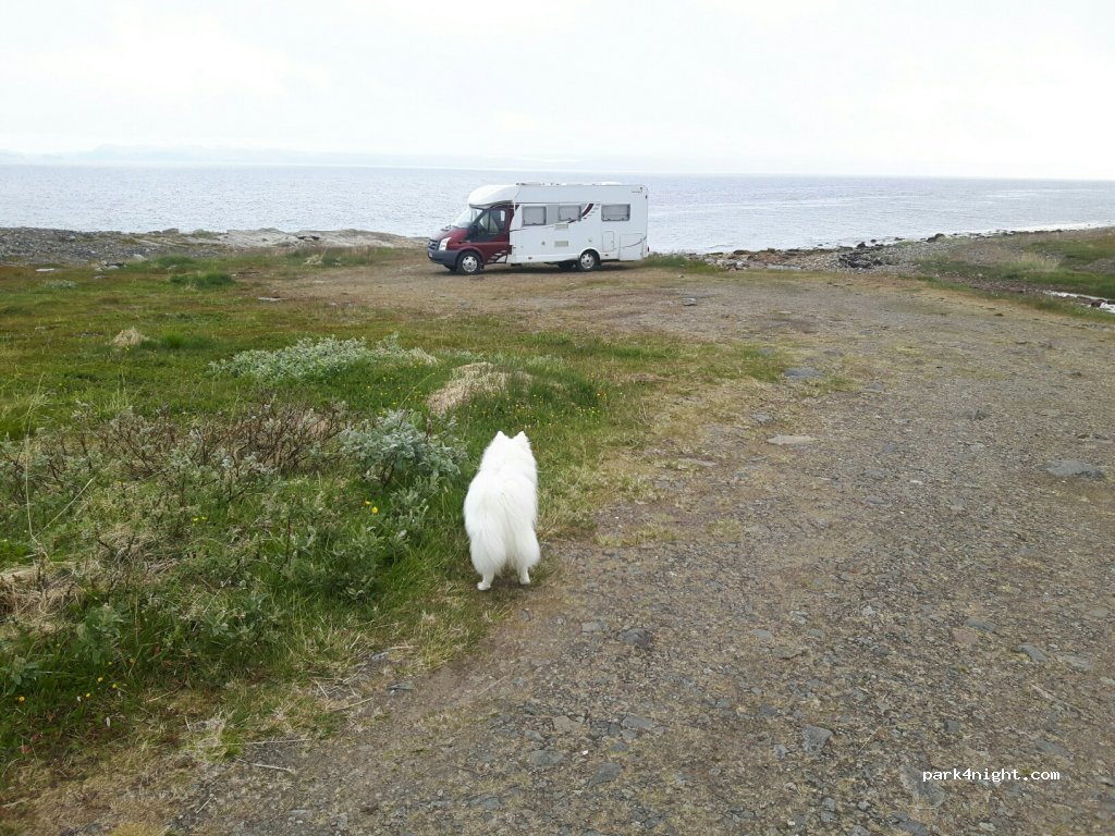 (9800) Vadsø - 80 E75 — foto