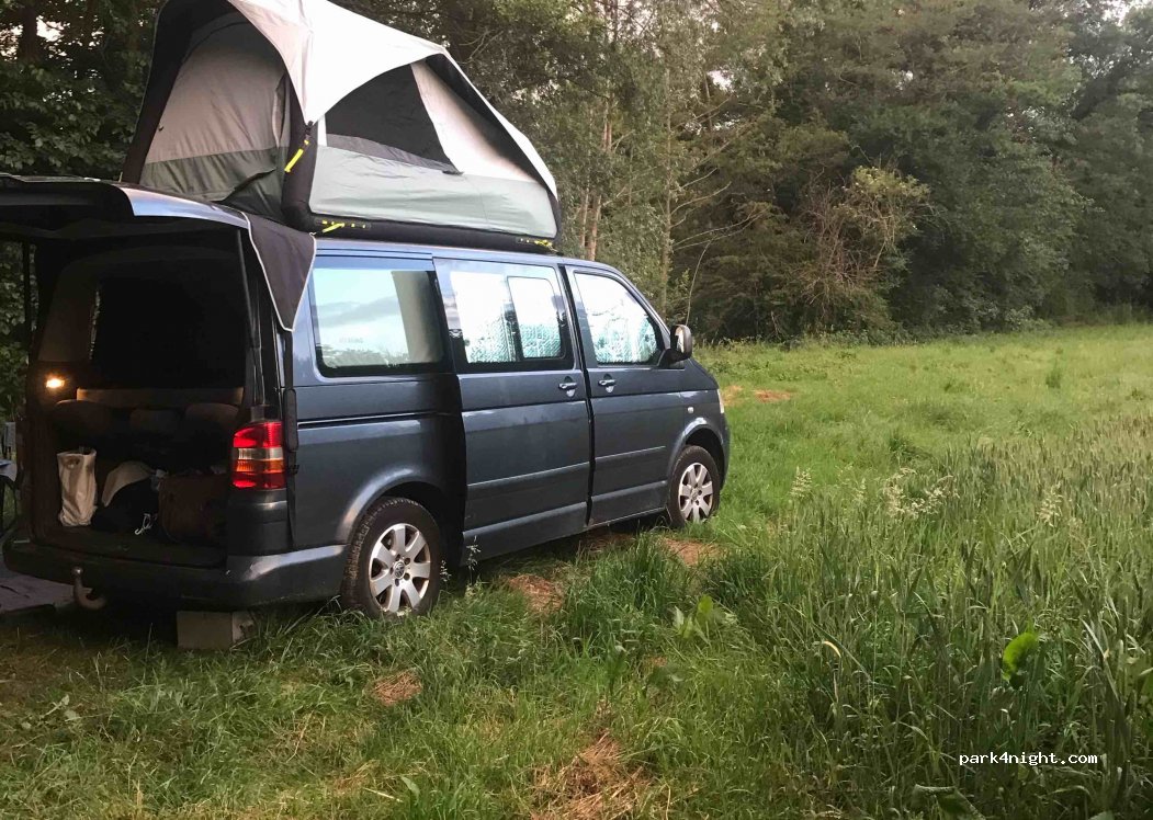 (03450) Vicq - Unnamed Road — foto
