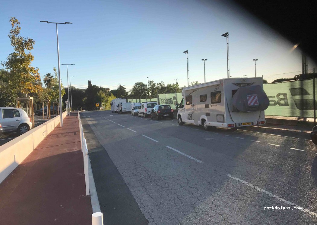 (06600) Antibes - 287 Chemin des Oliviers — foto 2