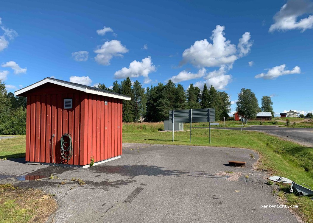 (984 32) Pajala - 4 Sommarvägen — foto 2
