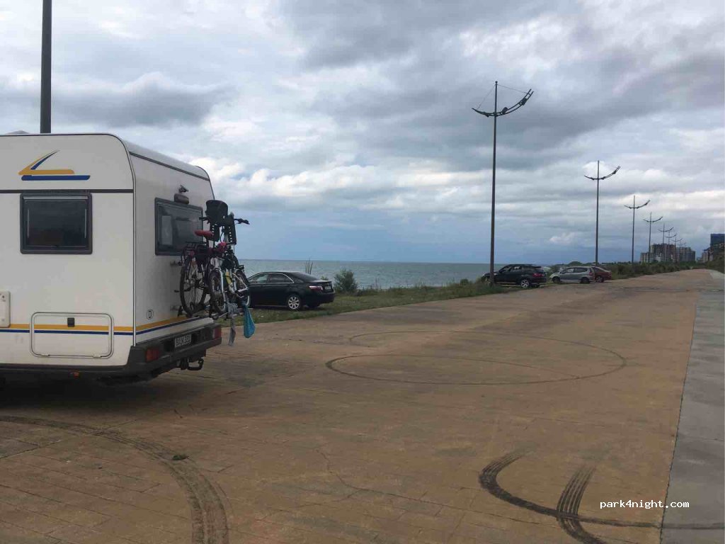 () Batumi - Unnamed Road — foto