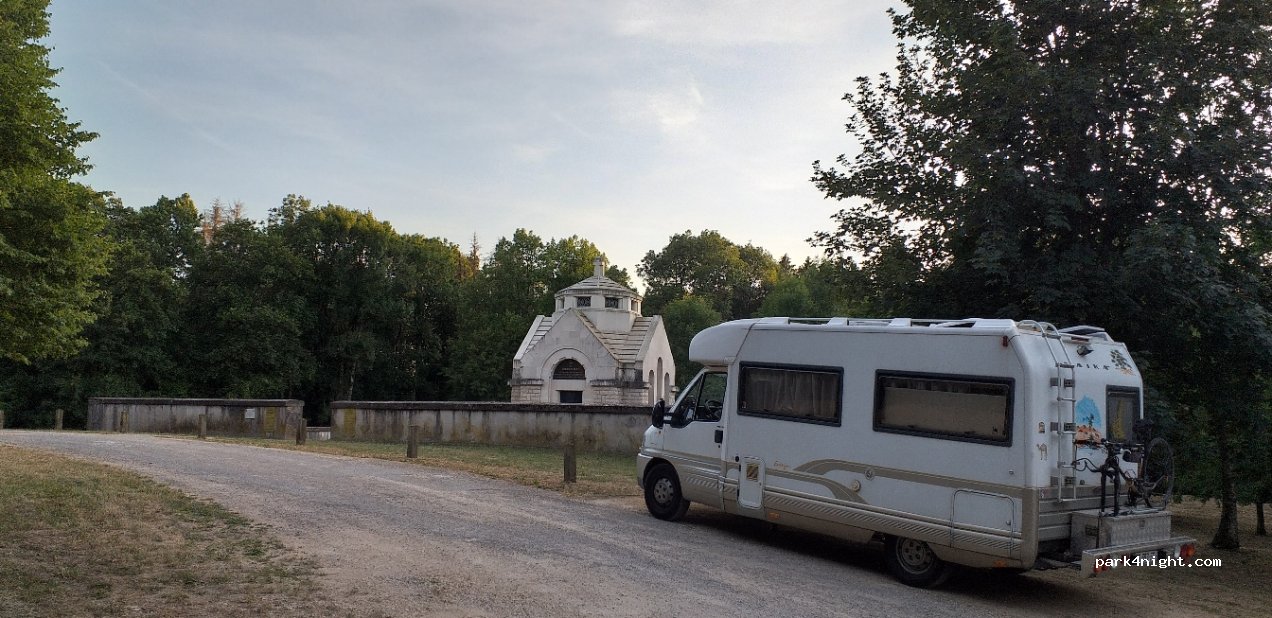 (55100) Louvemont-Côté-du-Poivre - Unnamed Road — foto 2