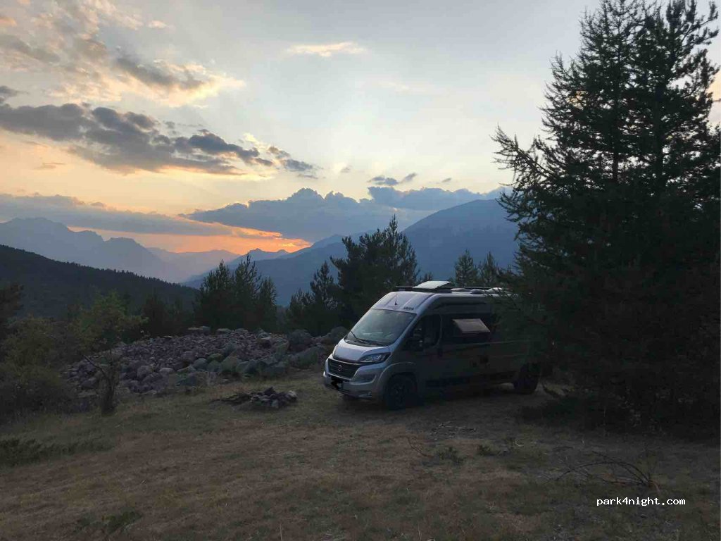 (04850) Jausiers - Route du Col de Restefond — foto