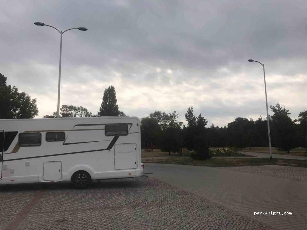 (25-042) Kielce - 12 Okrężna — foto