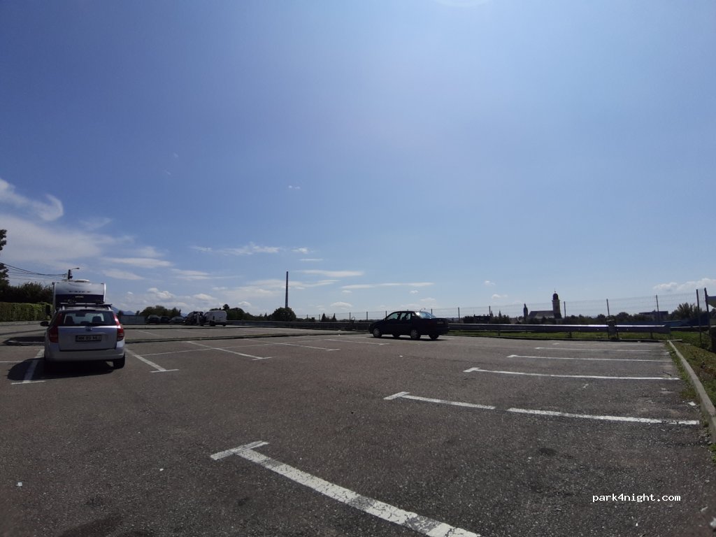 (430165) Baia Mare - 12 Strada Dealul Florilor — foto