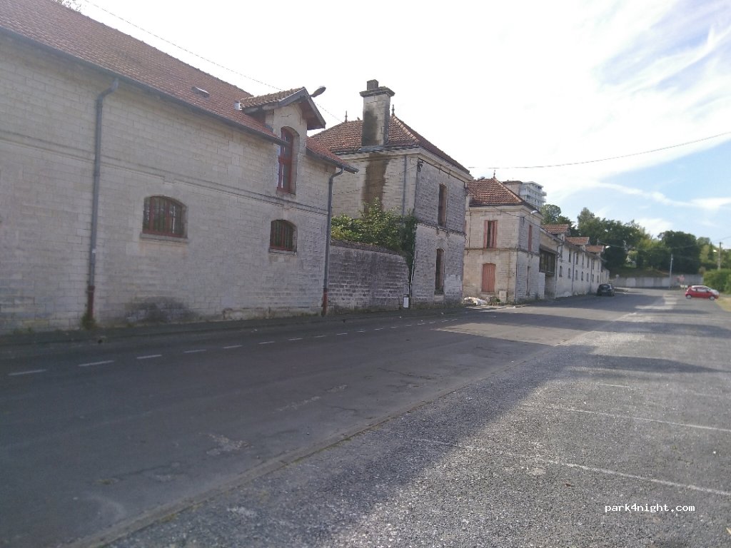 (16000) Angoulême - Rue Marcel Pierre — foto