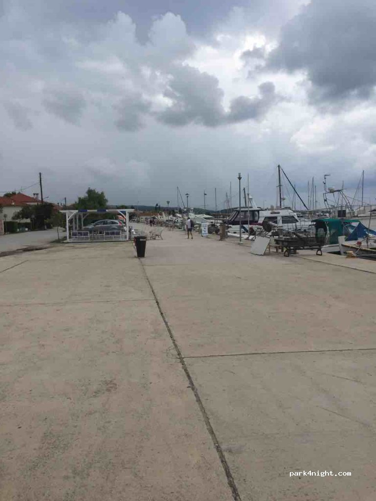 (630 88) Nikiti - Egialou — foto