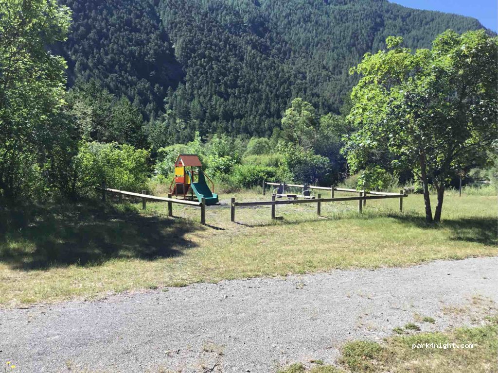 CAMPING GITE D'ETAPE CHAMP-FELEZE — foto