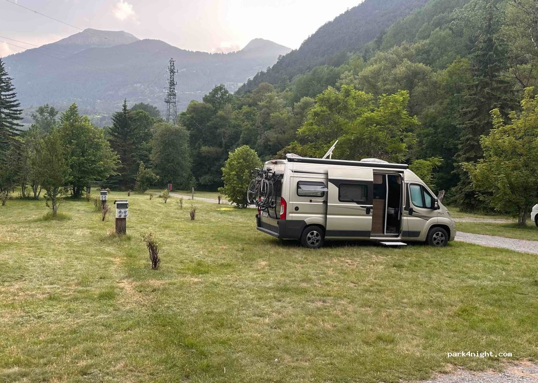 CAMPING GITE D'ETAPE CHAMP-FELEZE — foto 4