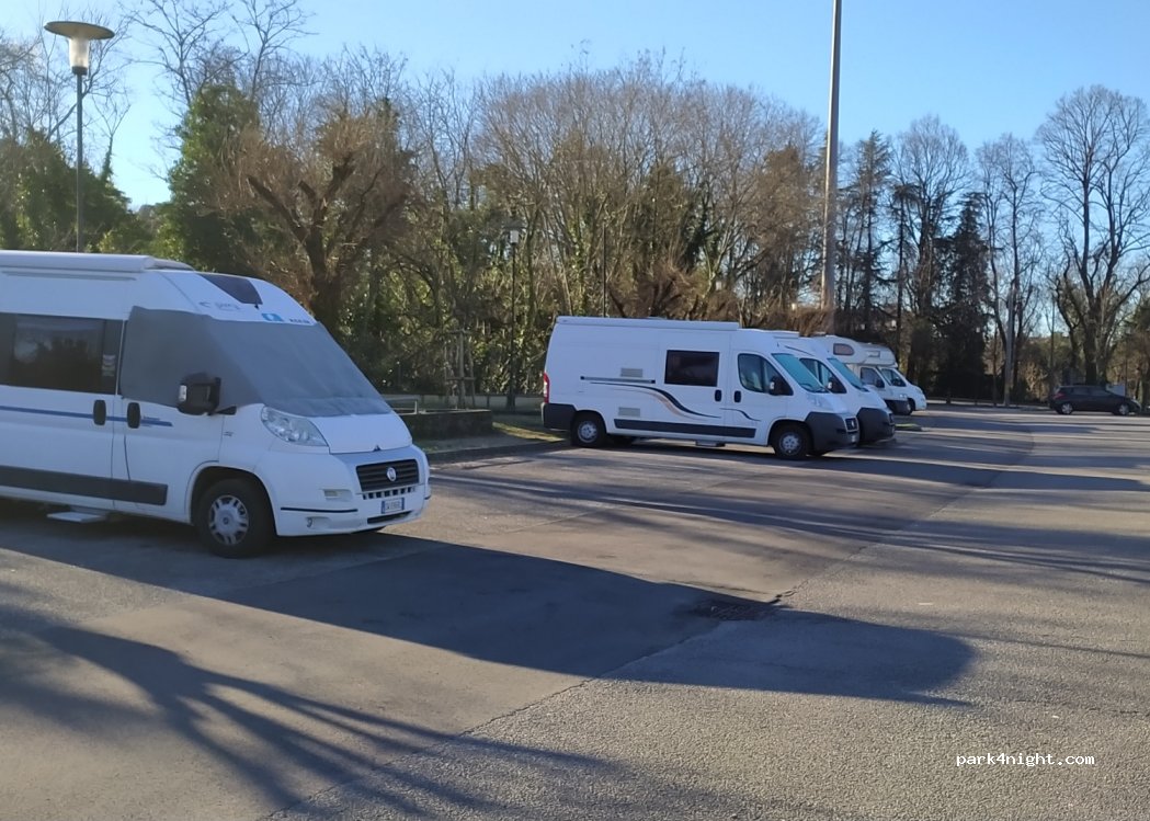 Parcheggio Camper service Gorizia — foto 4
