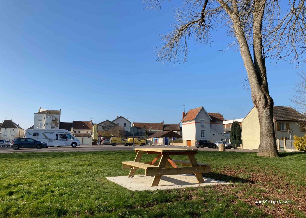 (51600) Suippes - 2 Rue de l'Abreuvoir — foto 2