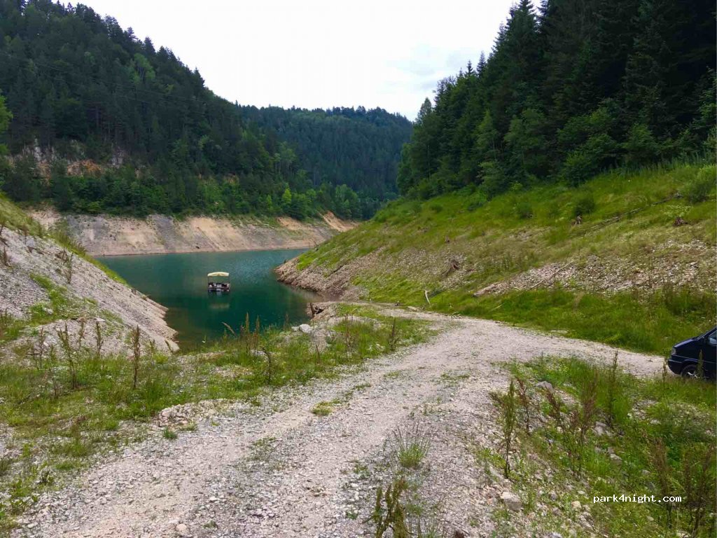 (31251) Zaovine - Unnamed Road — foto