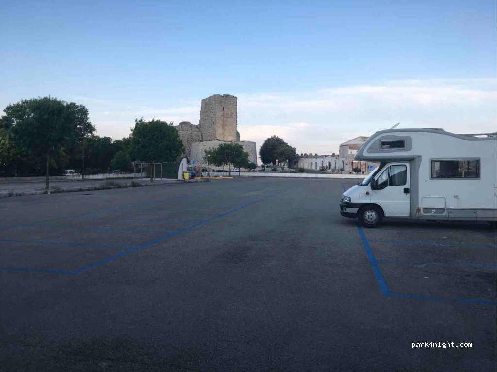 (71037) Monte Sant'Angelo - 14 Viale Mont Saint - Michel — foto
