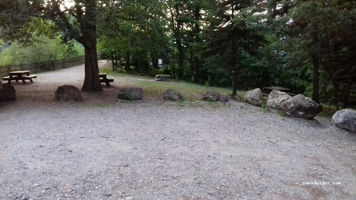 (05200) Crots - Unnamed Road — foto