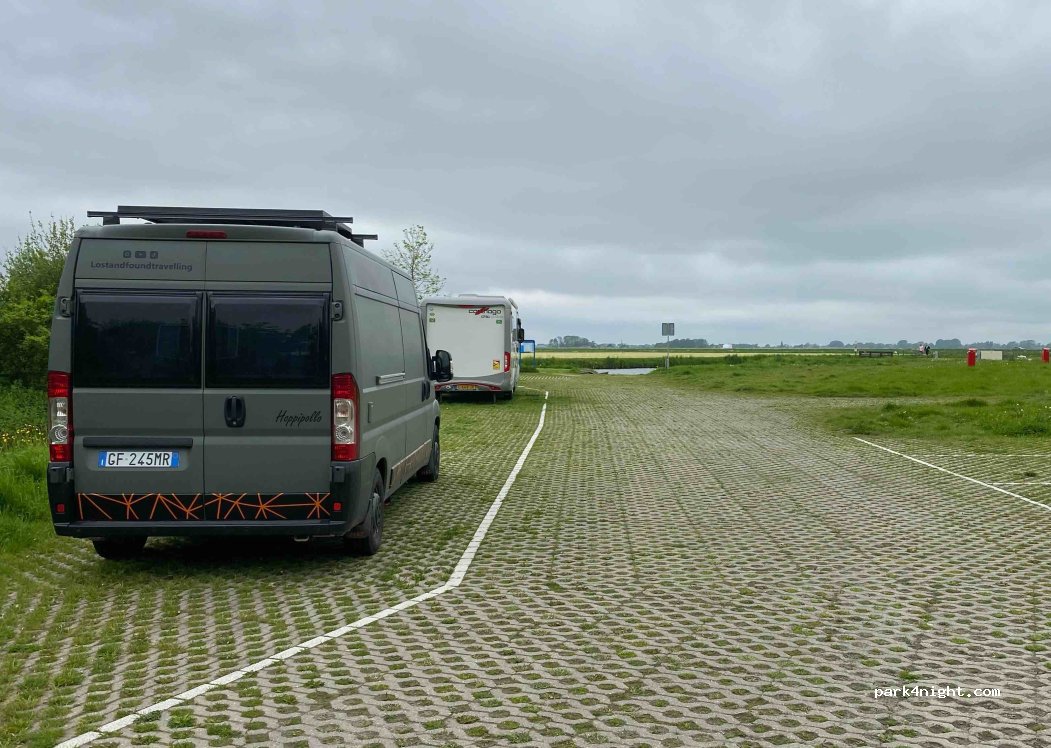 (1715 GJ) Spanbroek - — foto 2