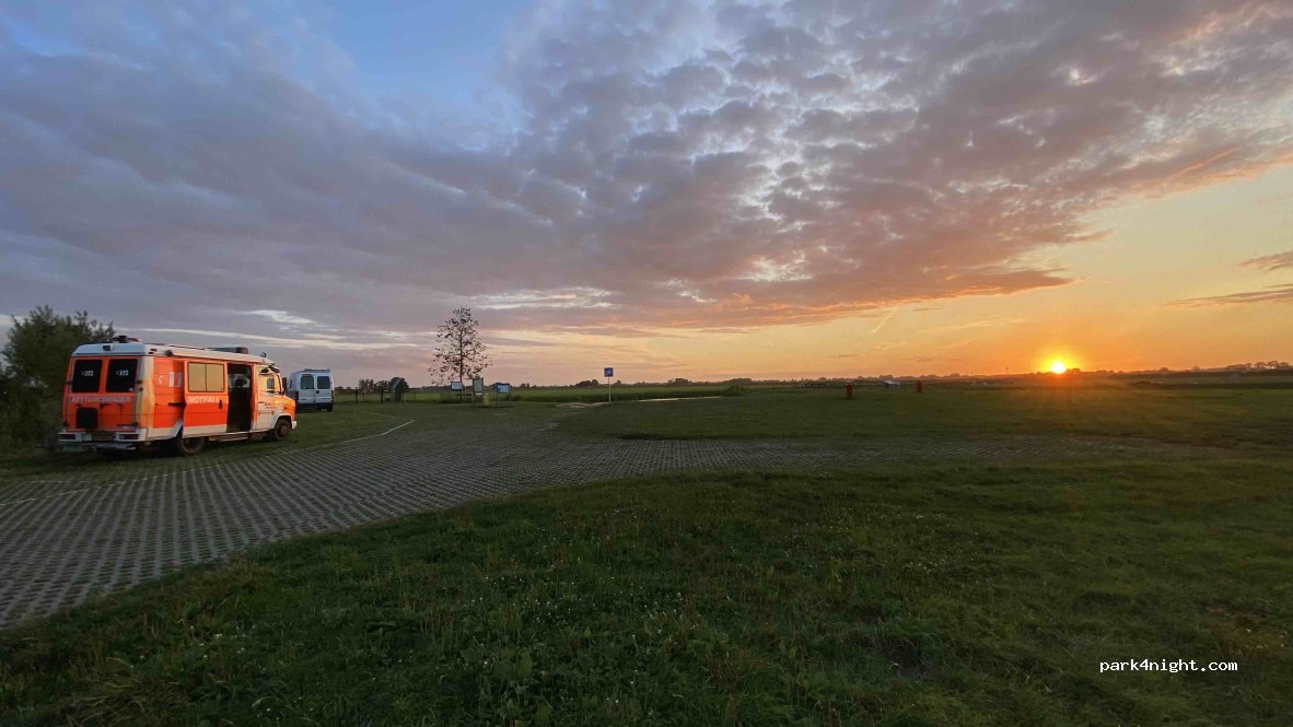 (1715 GJ) Spanbroek - — foto 3