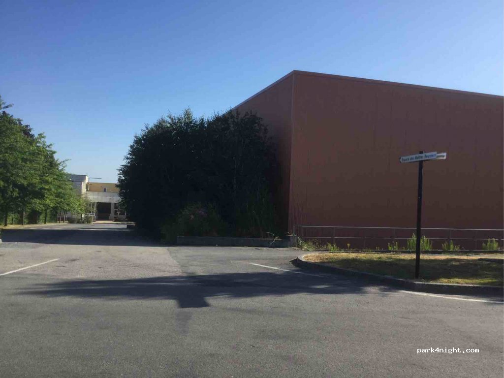 (35640) Martigné-Ferchaud - Avenue du Maréchal Foch — foto 3