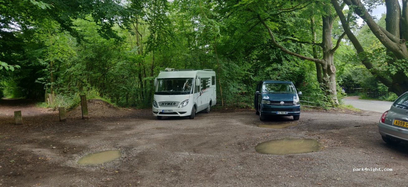 (KT22 8QA) Leatherhead - Mill Way — foto 2