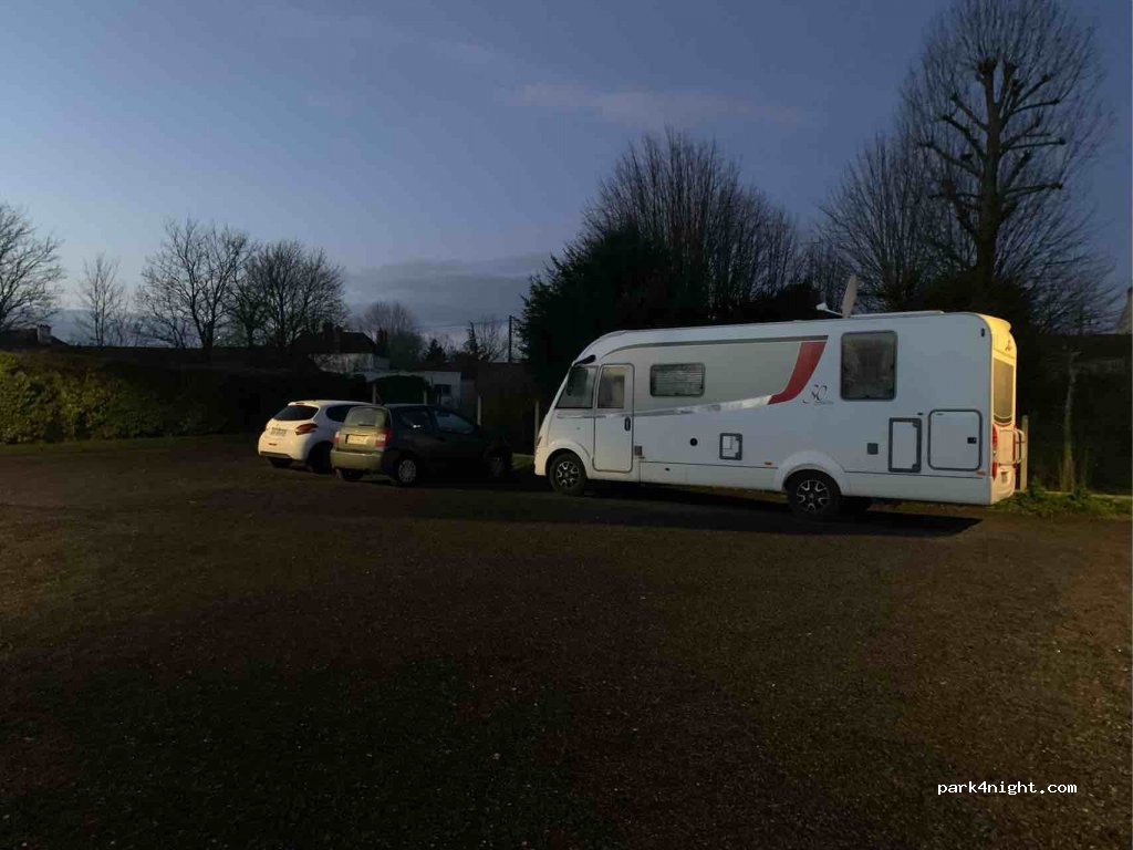 (77890) Beaumont-du-Gâtinais - Chemin du Stade — foto 3