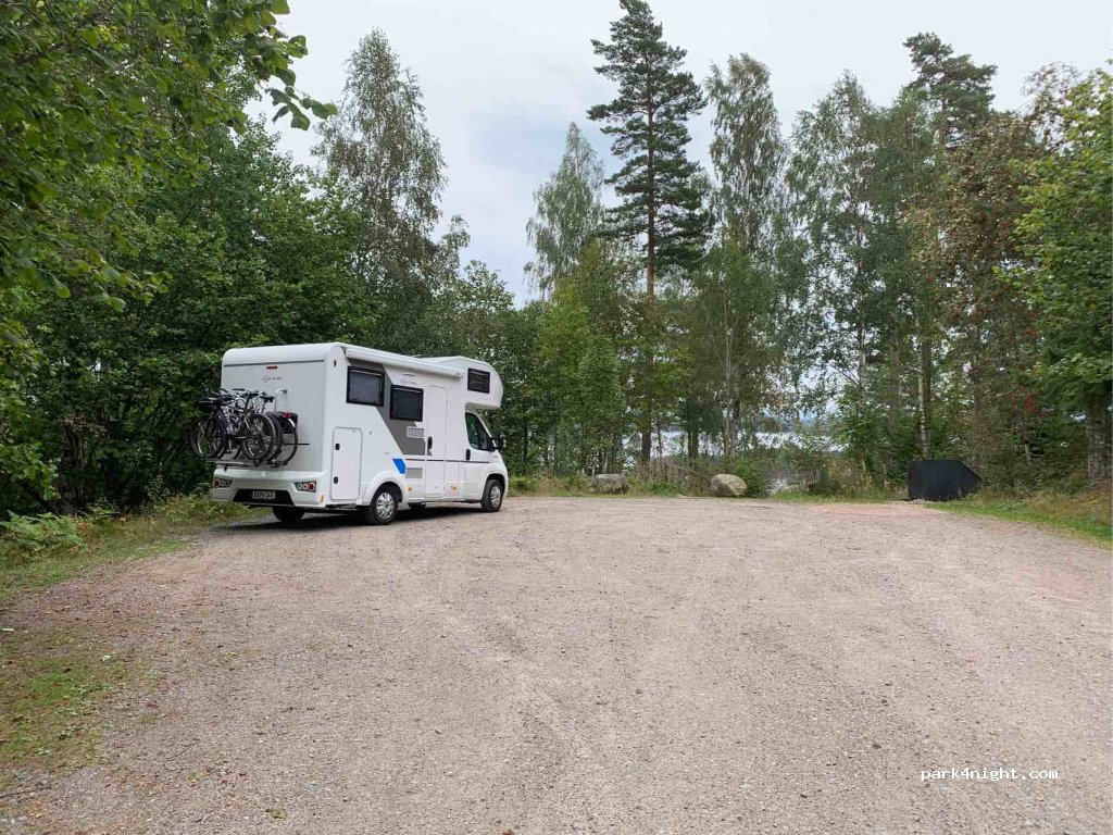 (546 92) Mölltorp - Unnamed Road — foto
