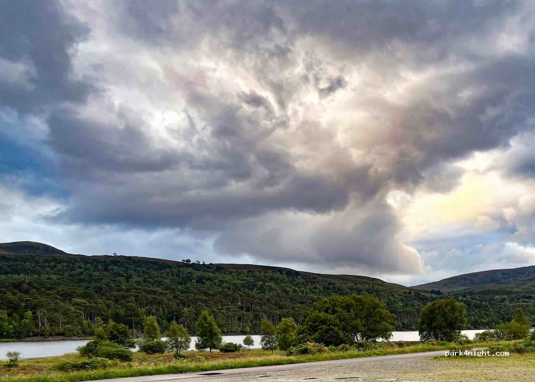 (IV4 7LY) Beauly - Unnamed Road / Loch Affric — foto 3