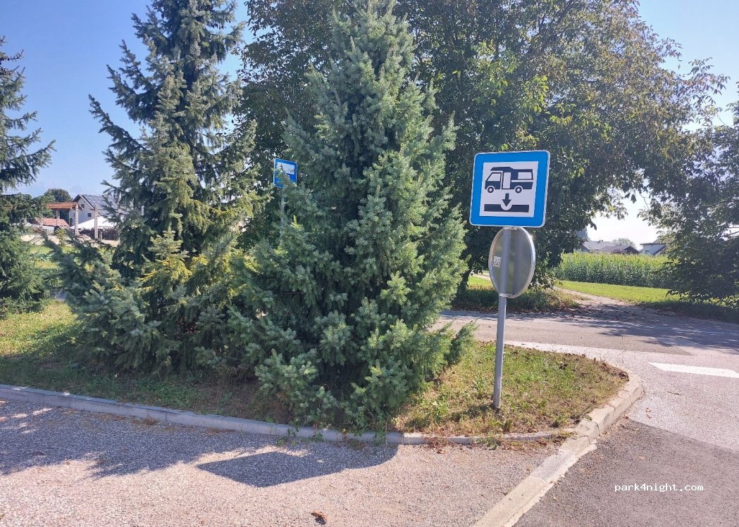 (4220) Škofja Loka - Grenc 57 210 — foto 4