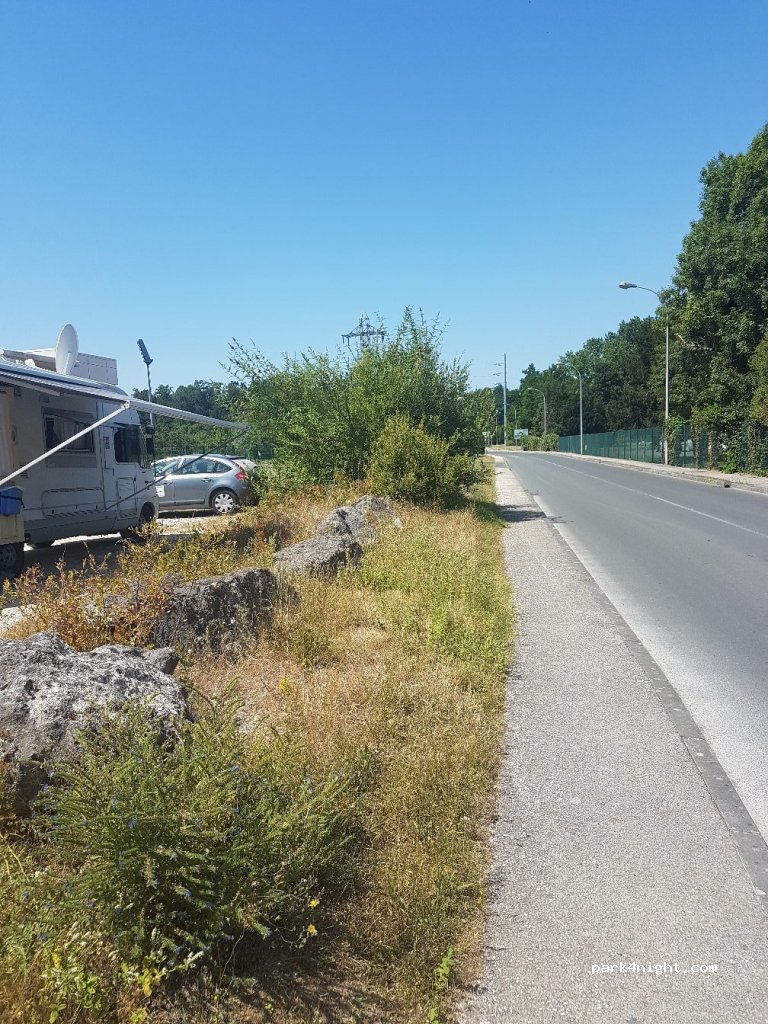 (24000) Périgueux - 125 Rue Alphee Maziéras — foto 3