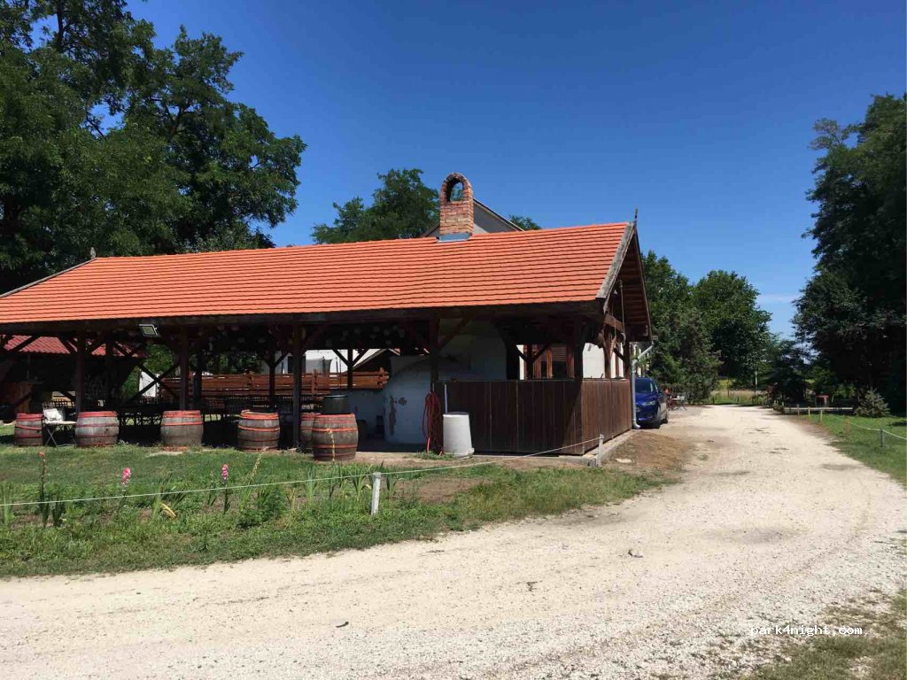 Akác-tanya/ Innatura Hungary Kft. — foto 2