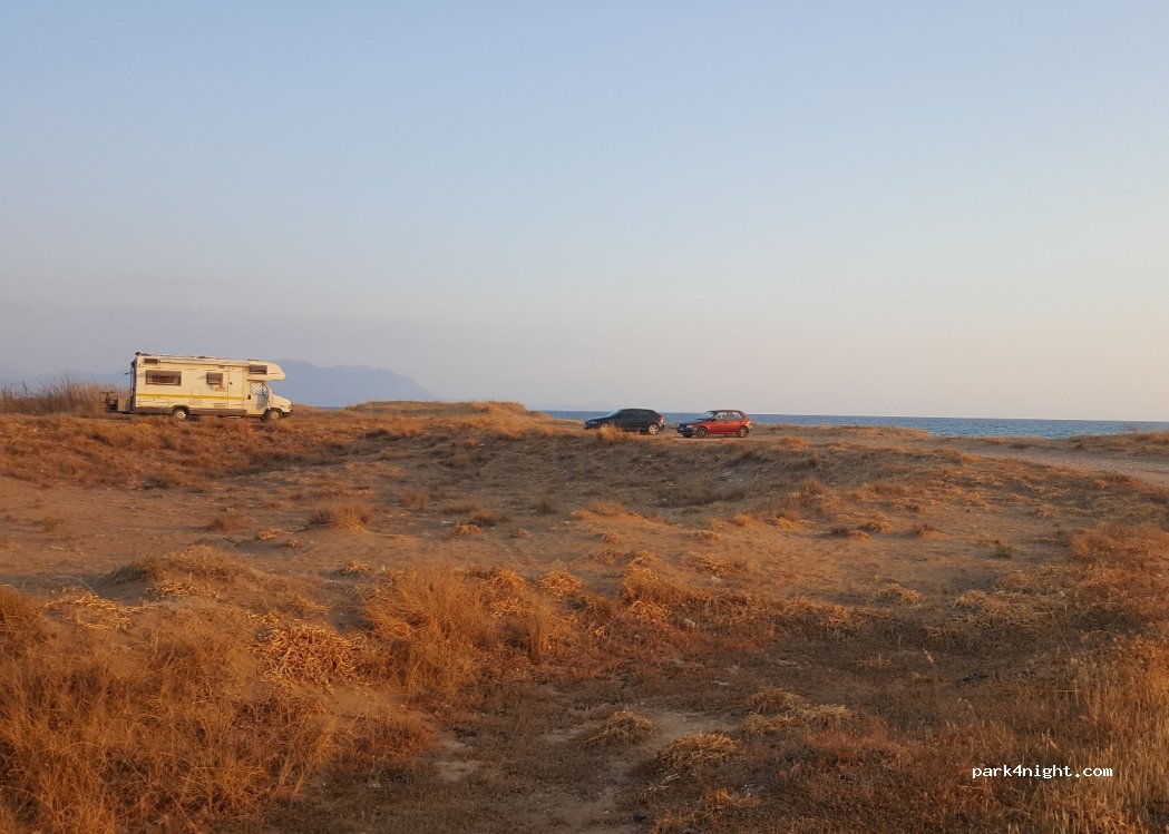 (270 54) Kakovatos - Unnamed Road — foto 2