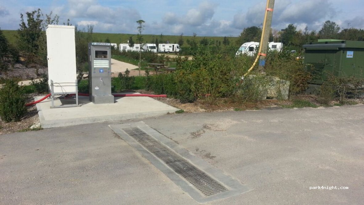 Aire Camping-Car Park du Lac du Der Casino — foto
