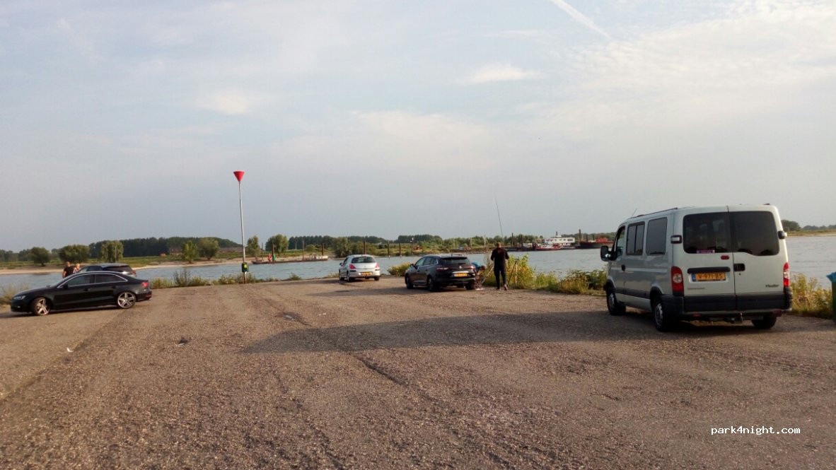 (4051 CJ) Ochten - 31 Waalbandijk — foto