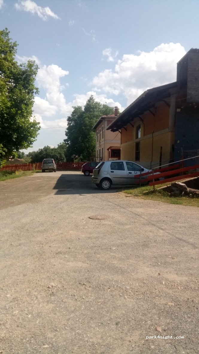 (24820) Pedrún de Torío - 23 Avenida la Estación — foto