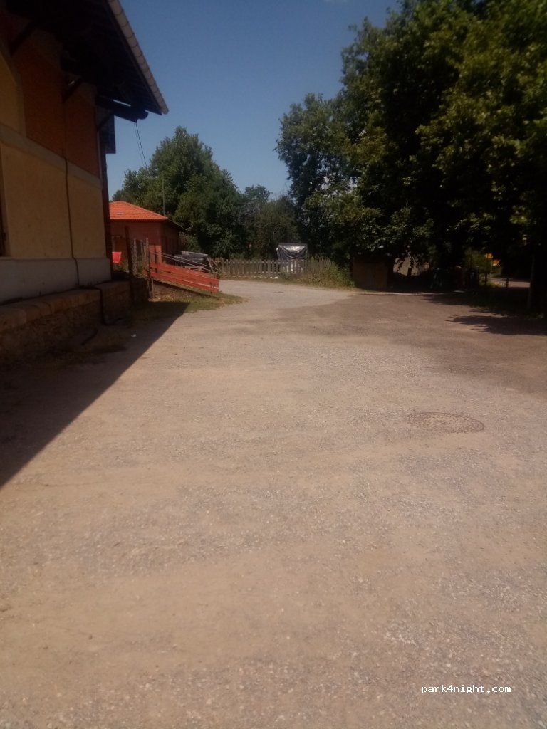 (24820) Pedrún de Torío - 23 Avenida la Estación — foto 3