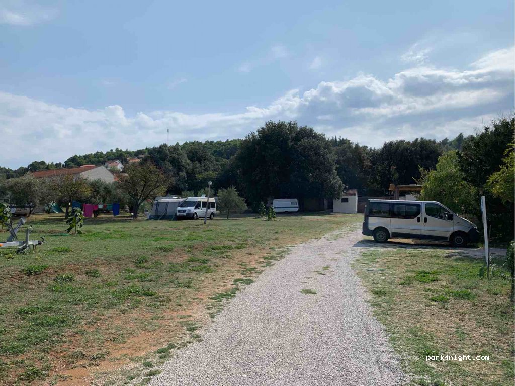 Campeggio Vela Postrana — foto