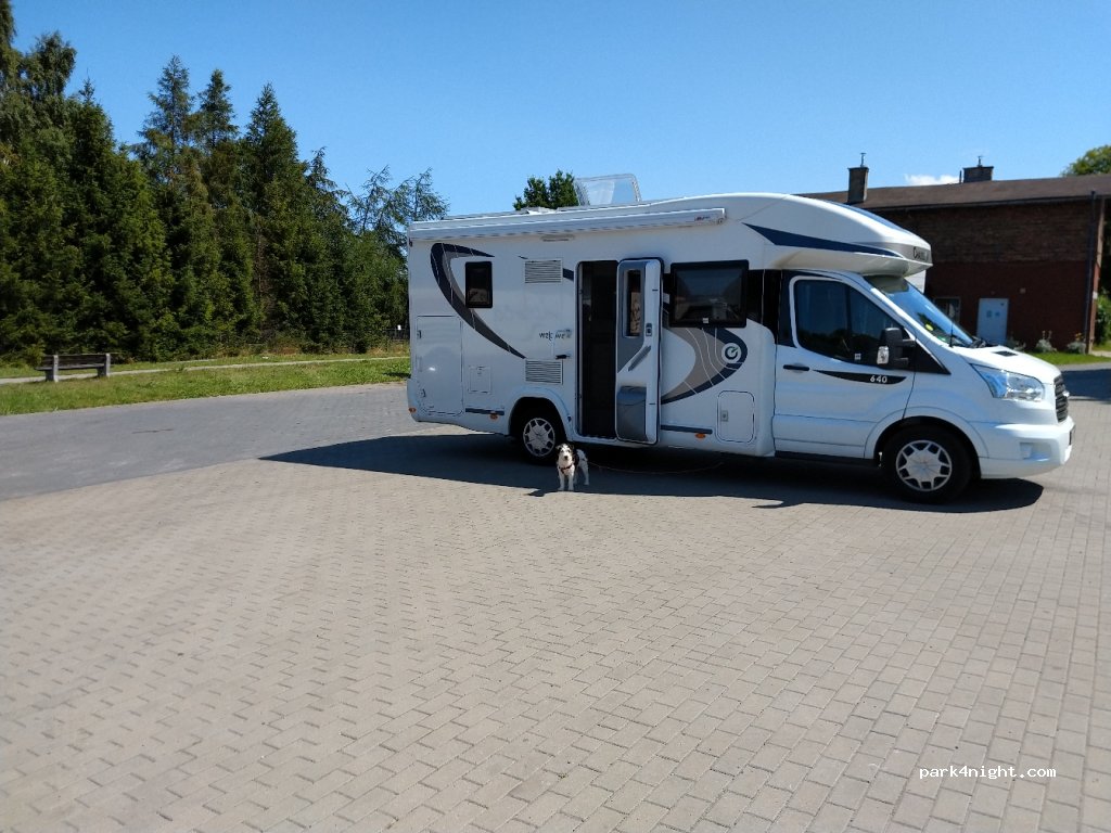 (84-110) Krokowa - 6 Kolejowa — foto