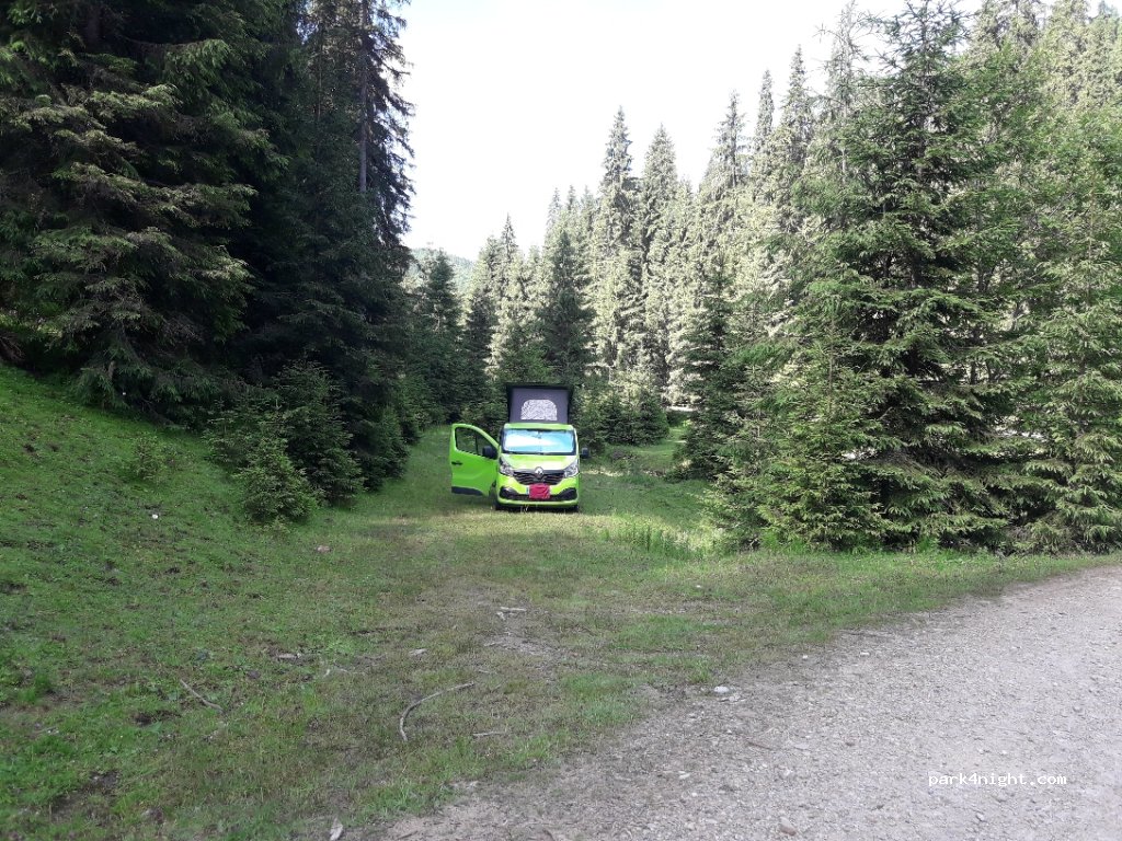() Casa de Piatra - Unnamed Road — foto 2
