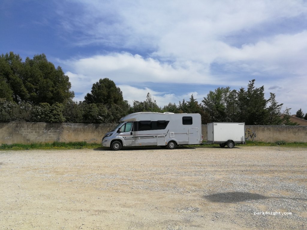 (84360) Lauris - 3-7 Rue Louis Mourre — foto 2