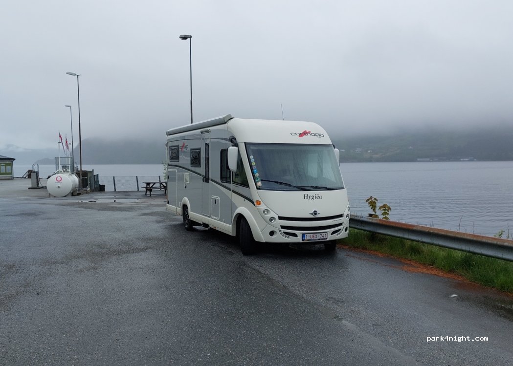 (5961) Brekke - Sekundær Fylkesveg 1 — foto