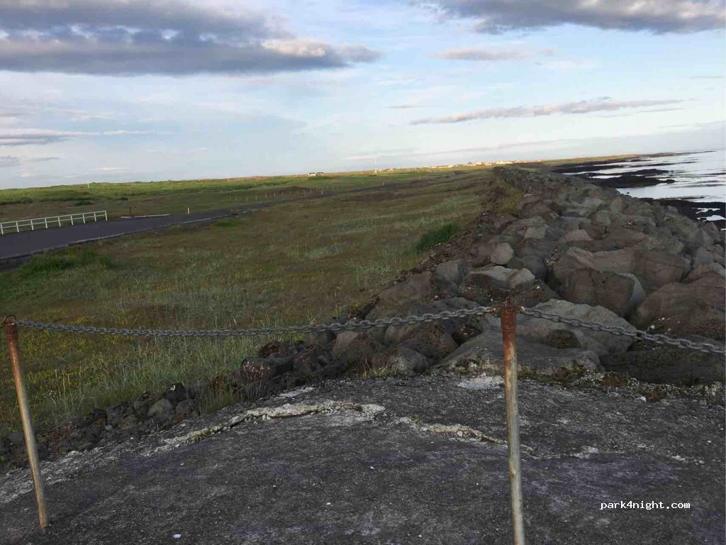 () Strandakirkja - Unnamed Road — foto 2