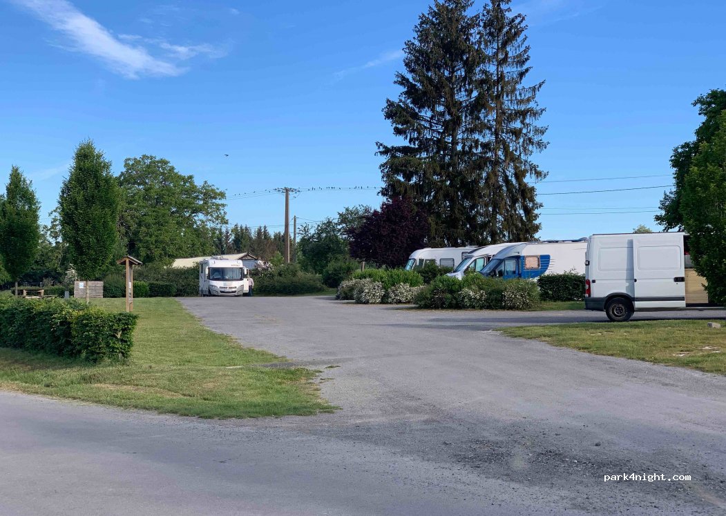(02360) Rozoy-sur-Serre - rue de la Praille — foto 2