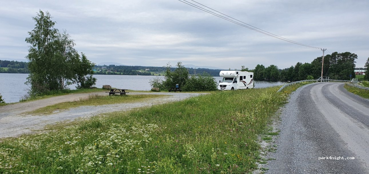 (845 91) Hallen - Unnamed Road — foto 2